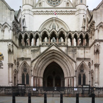 The,Main,Entrance,To,The,The,Royal,Courts,Of,Justice