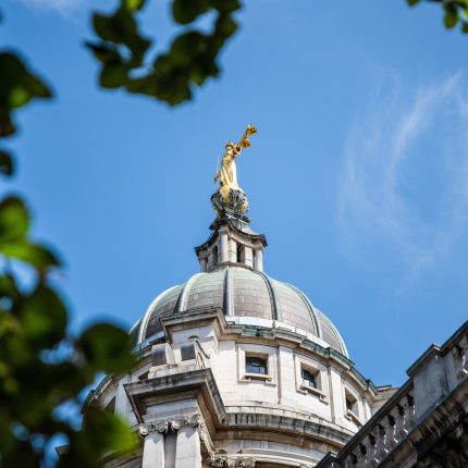 London,Uk,,12,August,2025.,Looking,Up,At,The,Golden